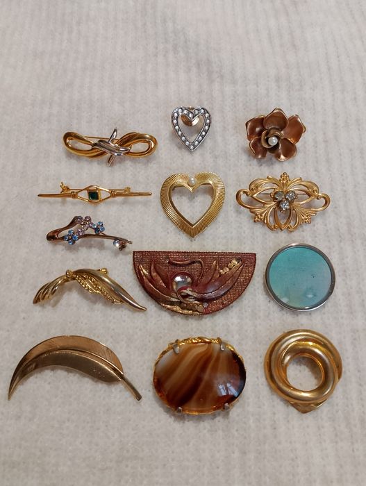 Броши и значки от 50грн