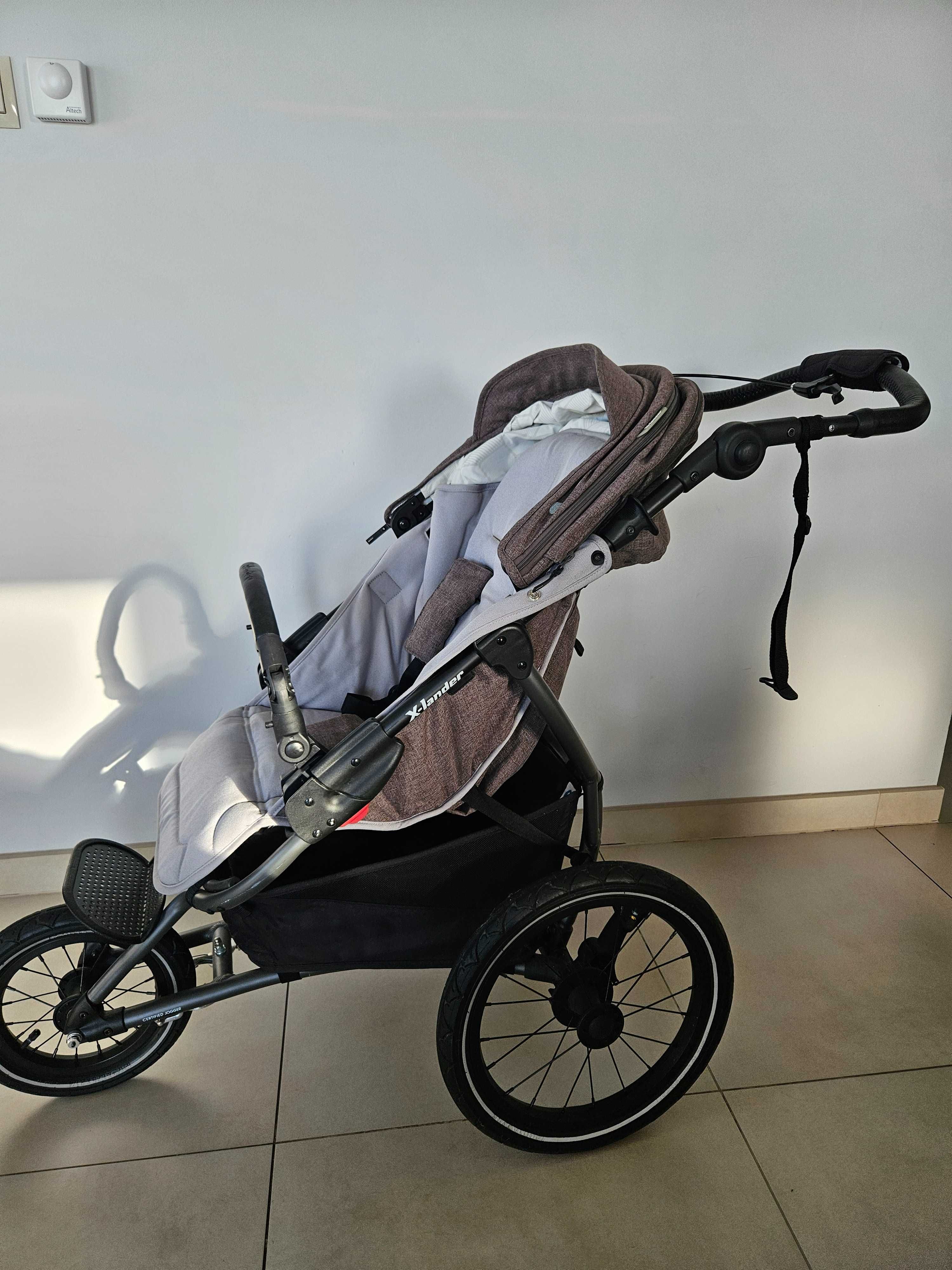 Wózek spacerowyX-LANDER X-RUN biegowy AZURE GREY