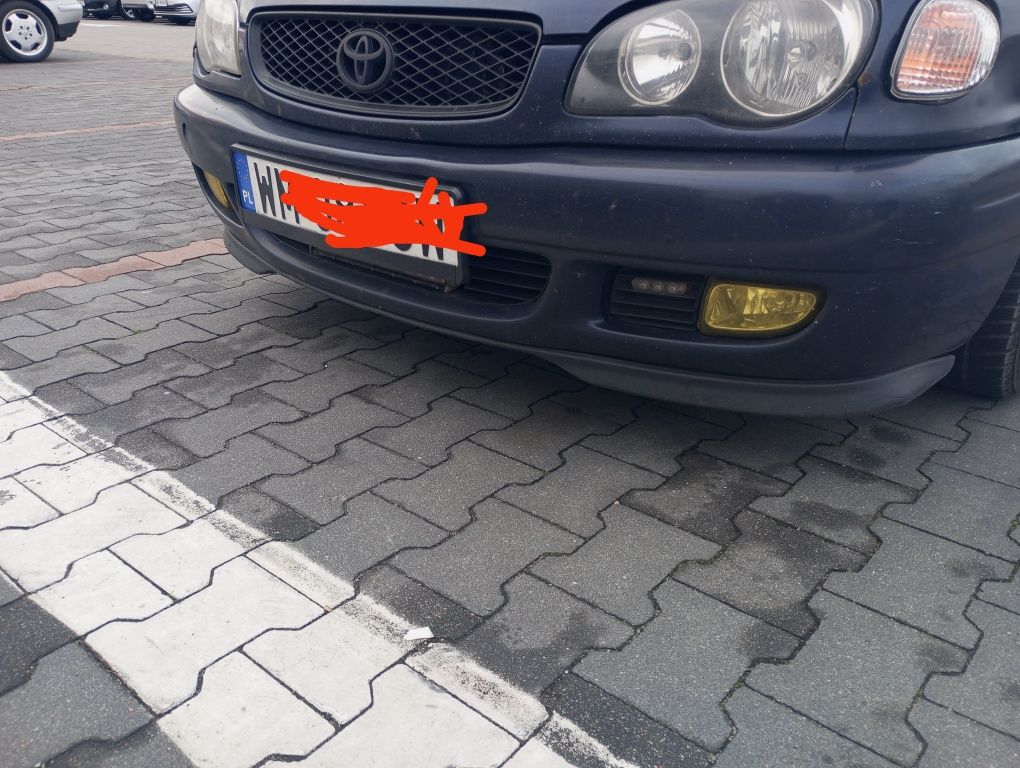 Corolla e11 G6 tte zderzak halogeny