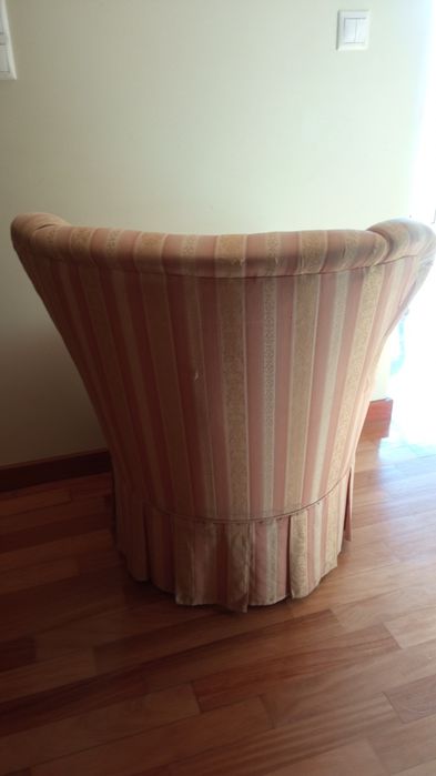 Sofá.        senhorinha