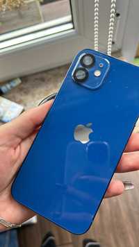 iPhone 12 niebieski