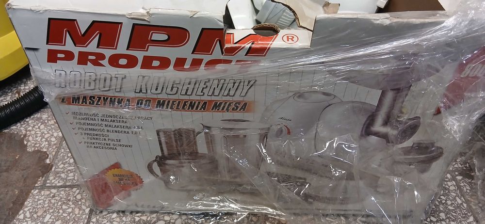 Robot kuchenny MPM 116/A Alicja,maszynka do mielenia mięsa ,wyciskarka