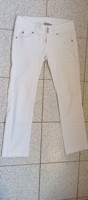Calças brancas de senhora 40