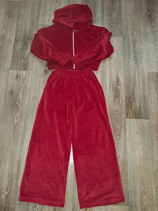 Костюм для дівчинки