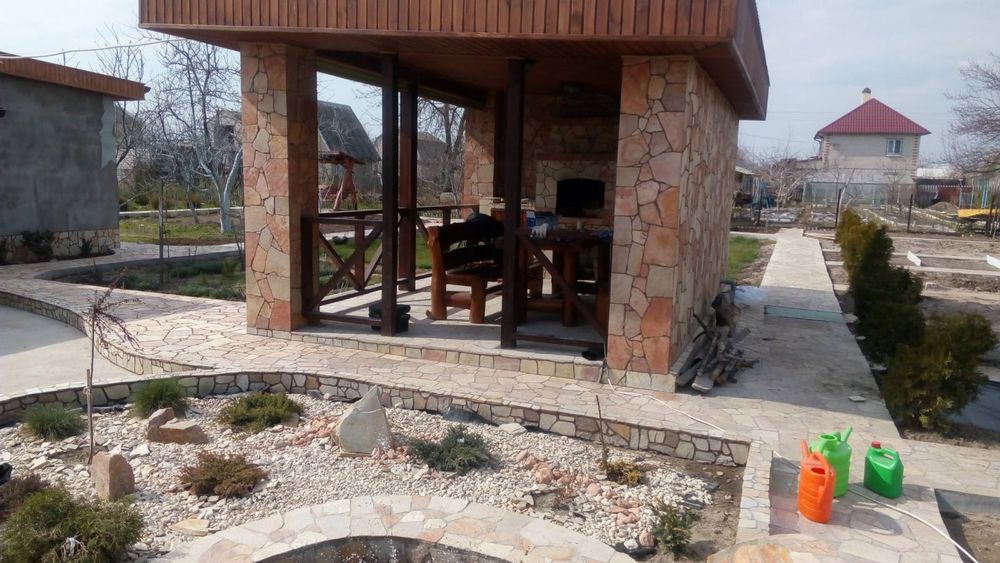 Природній камінь-Всі види робіт з каменем(цоколь,доріжки,відкоси,крини