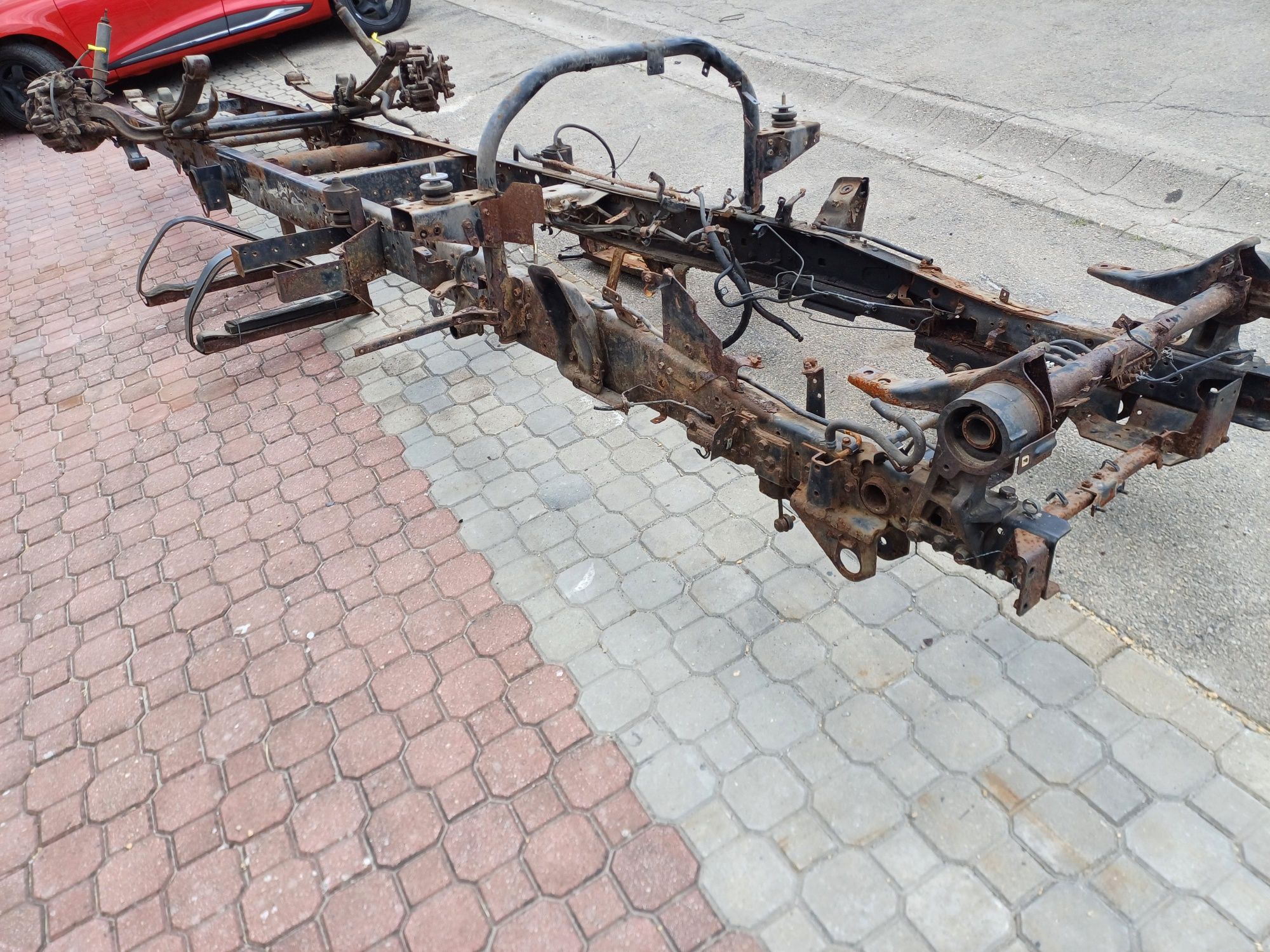 Mitsubishi canter  rama 3c13 części