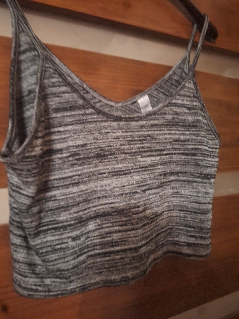 Bluzka damska H&M rozm.S stan bardzo dobry.