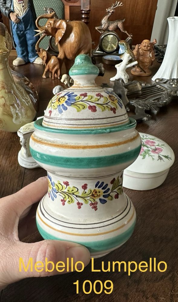 Ceramiczny ręcznie malowany pojemnik z przykrywką 1009