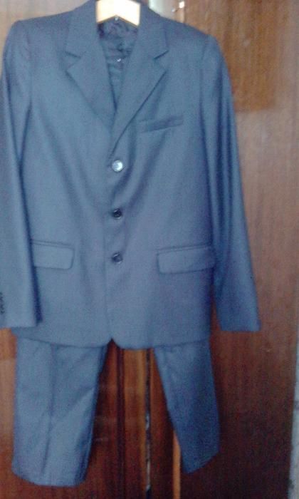 Костюм школьный новый