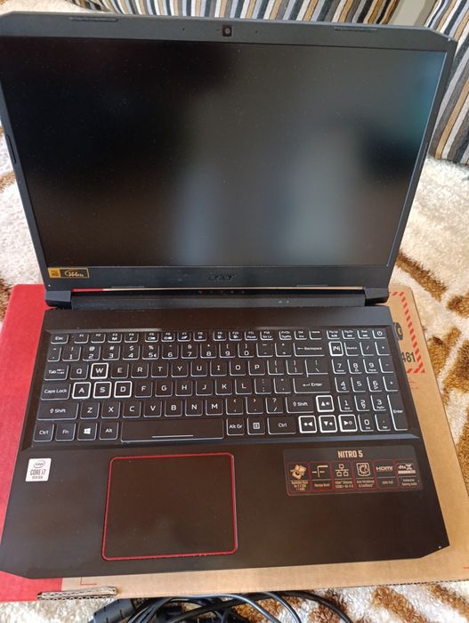 Acer  144HZ i7 10750H 5Ghz RTX 2060 16RAM 512SSD