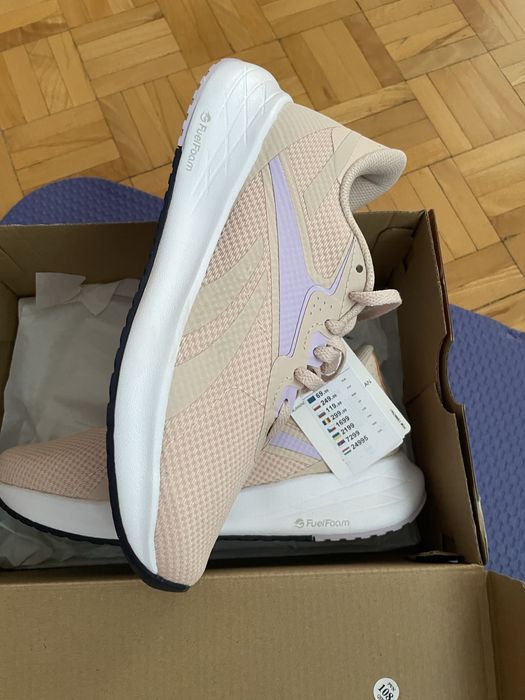 Nowe buty damskie sportowe do biegania na lato Reebok 37.5 24cm 37