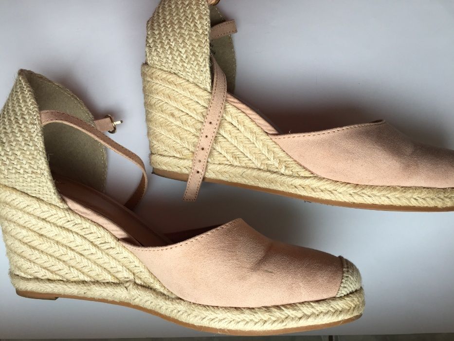 Jasno różowe espadryle, buty na koturnie od H&M w roz 40