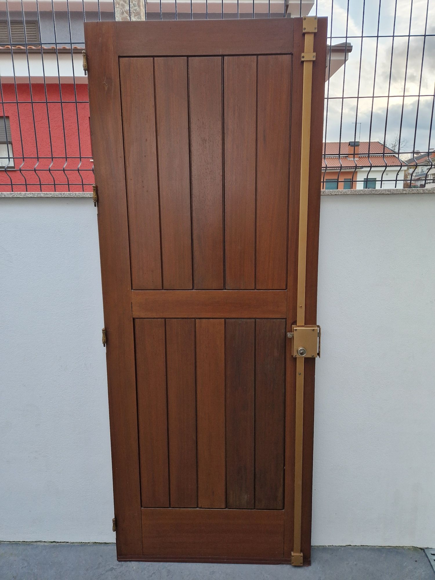 Porta de entrada madeira