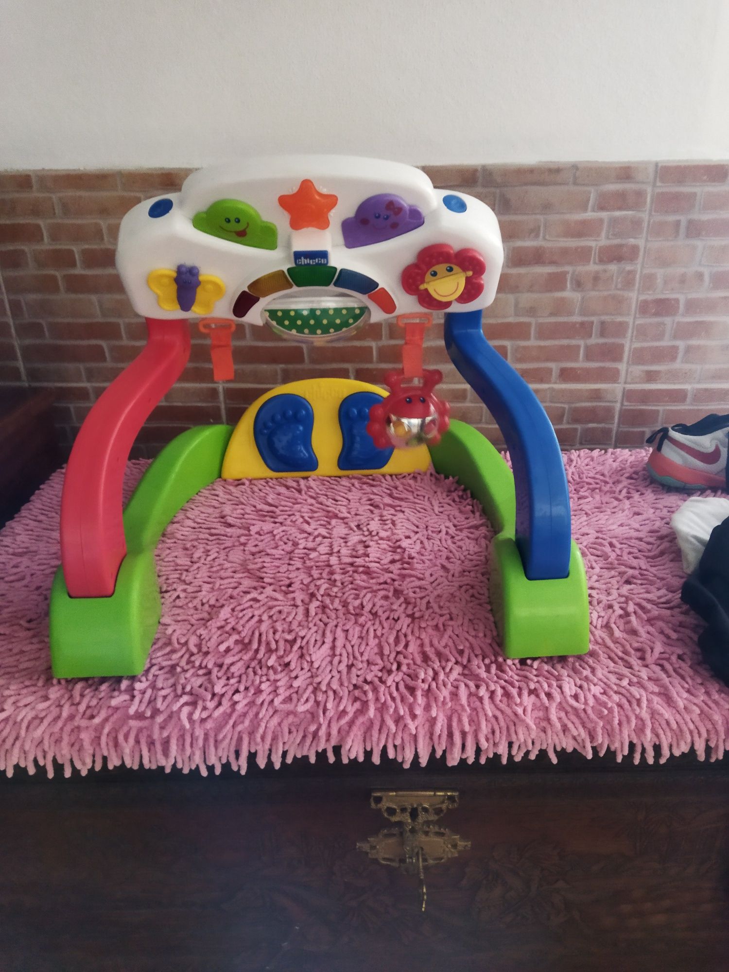 brinquedo interativo para bebê