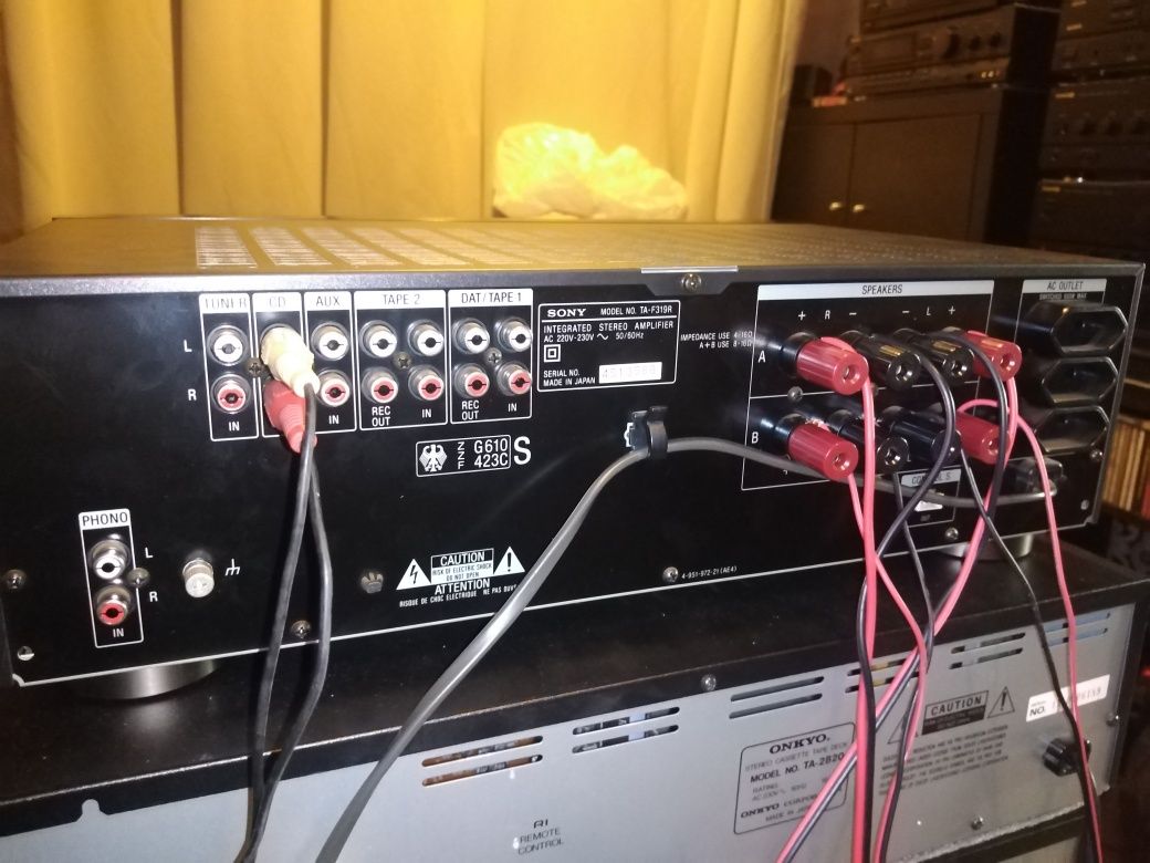 Amplificador Integrado Sony com comando
