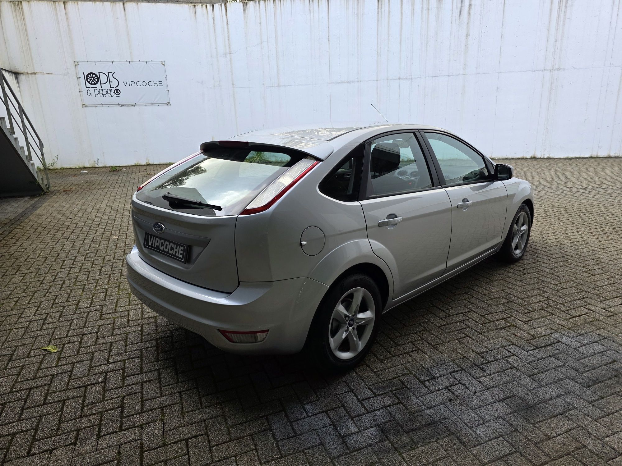 FORD FOCUS Trend 1.6TDCI 90CV - Desde 90€/mês - Garantia