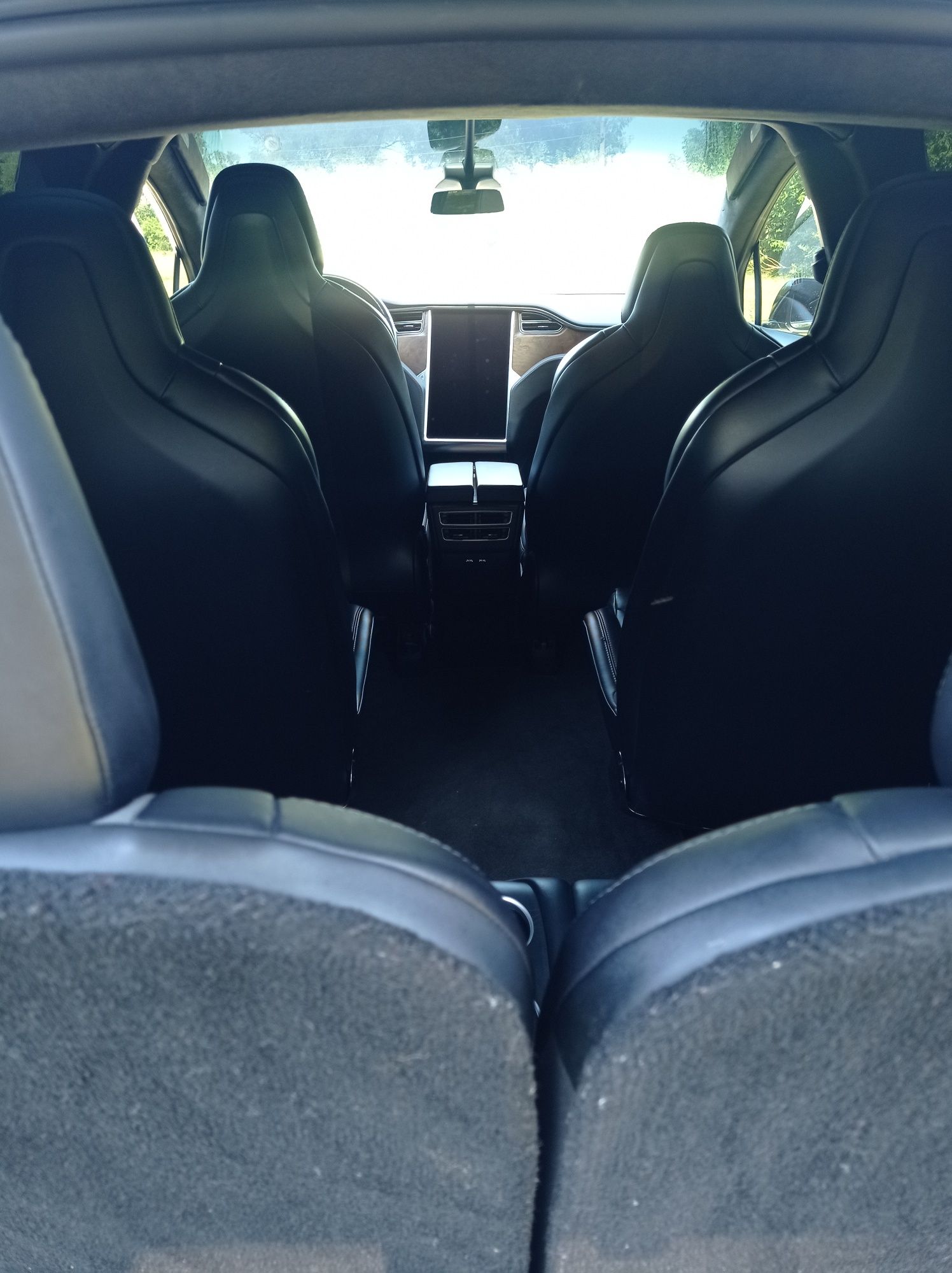 Авто люкс класу - Tesla model x трансфер Україна