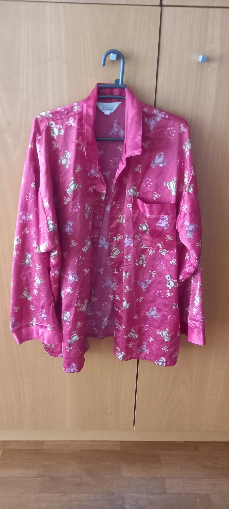 Roupa fresca mulher peluche