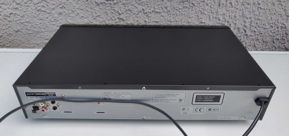 CD-проигрыватель Sony CDP-XE570  CD-R, CD-RW