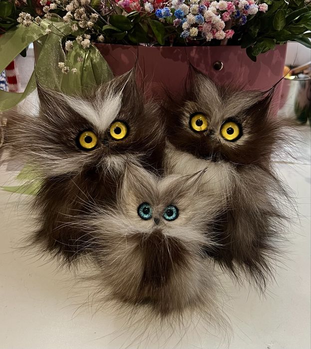 Статуетка ,сувенір ,сови з натурального хутра