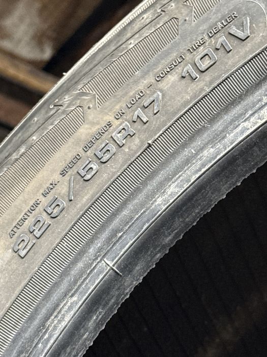 225/55 r17 Goodyear 2шт