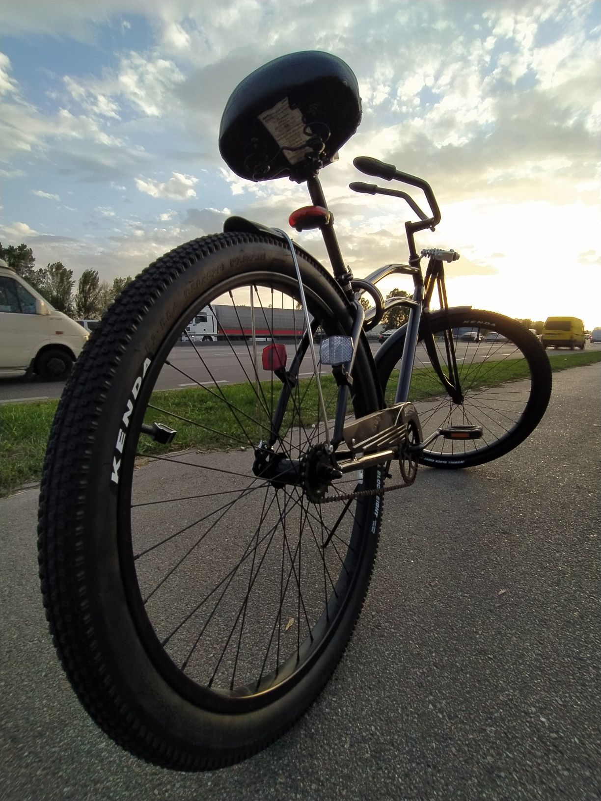 Велосипед круизер Schwinn Swindler 27.5 cruiser single speed