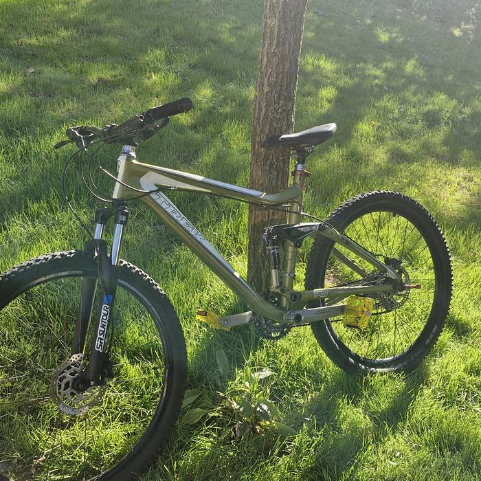 Trek ex 8 rama M