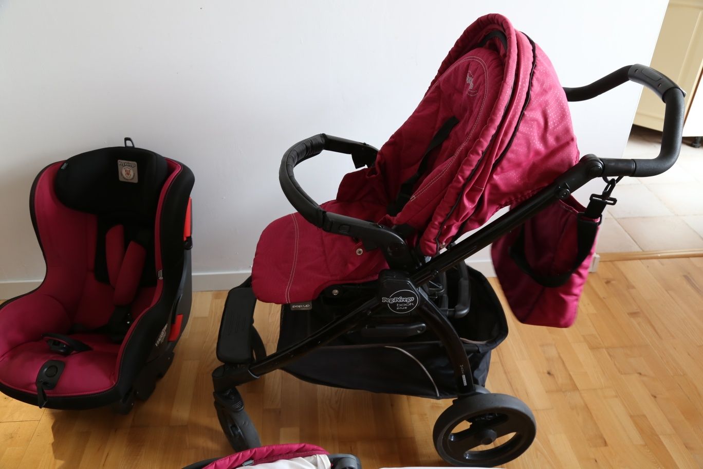 Wózek Peg Perego 3 w 1 + baza+fotelik