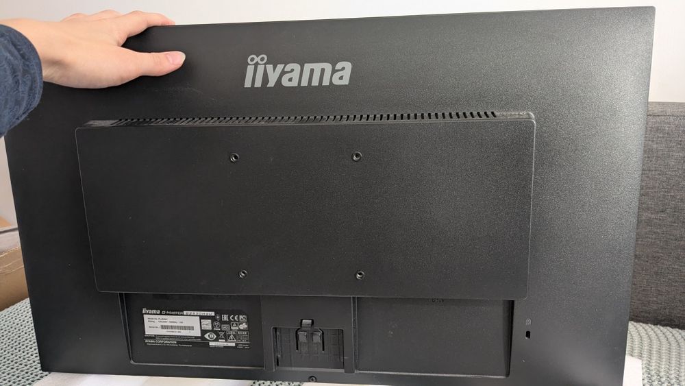 Monitor firmy iiyama G-Master G2530HSU Model PL2530H 100-240V~50/60Hz