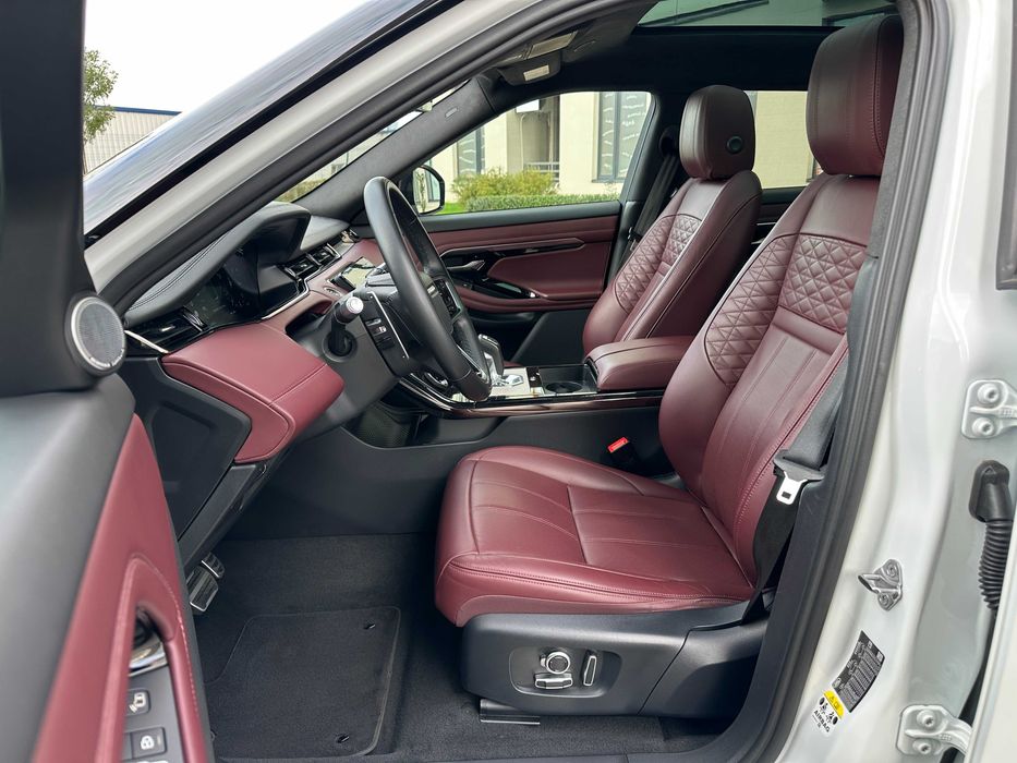 Range Rover Evoque P250 Autobiography