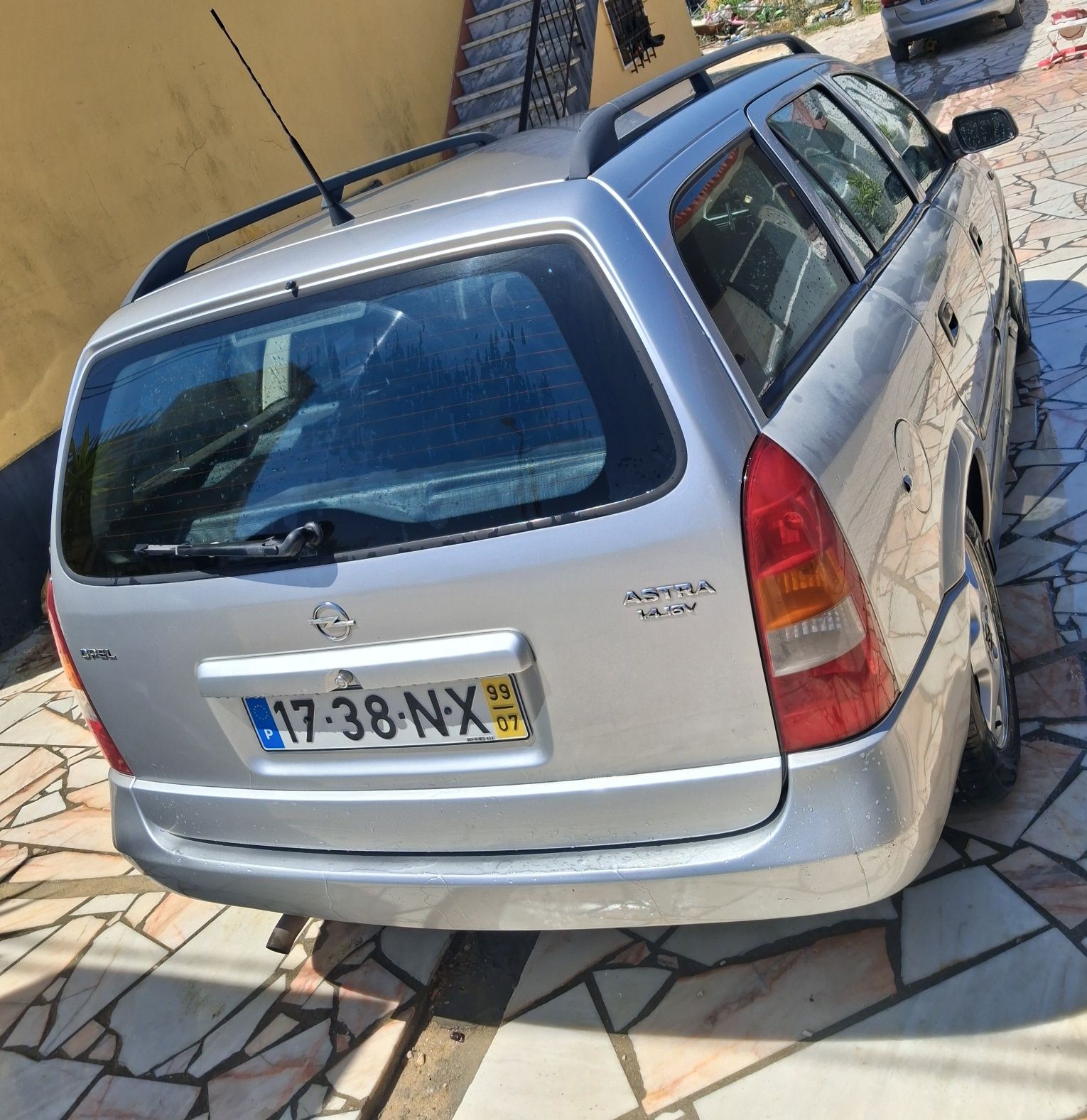 Opel astra 1.4 237 mil