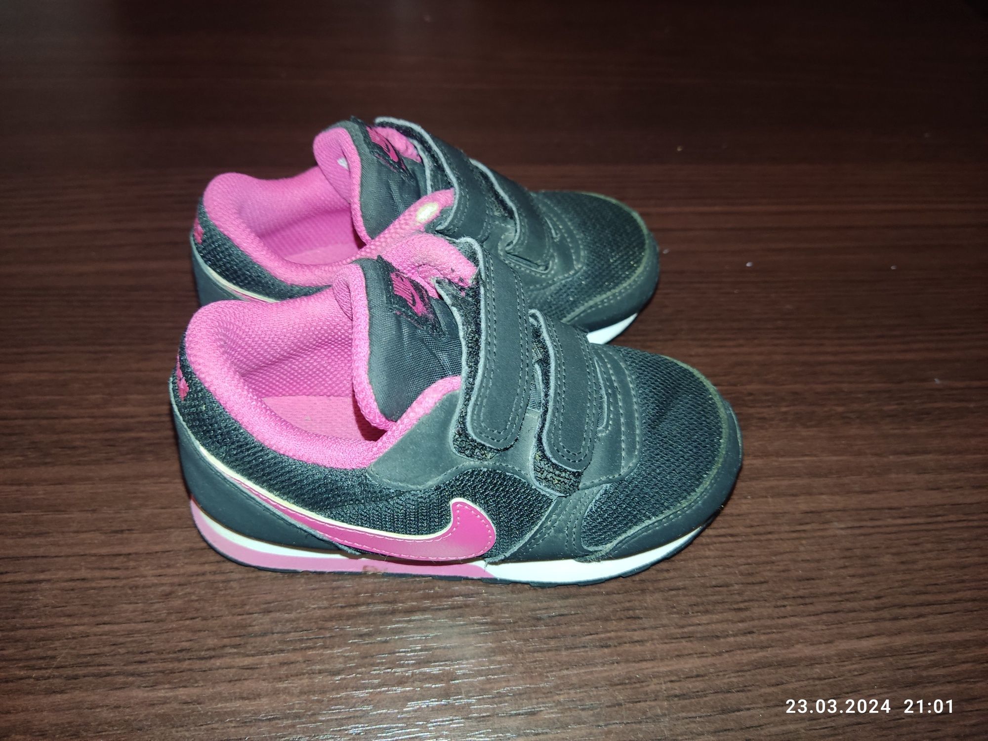 Oryginalne buty dla dziewczynki roz.25