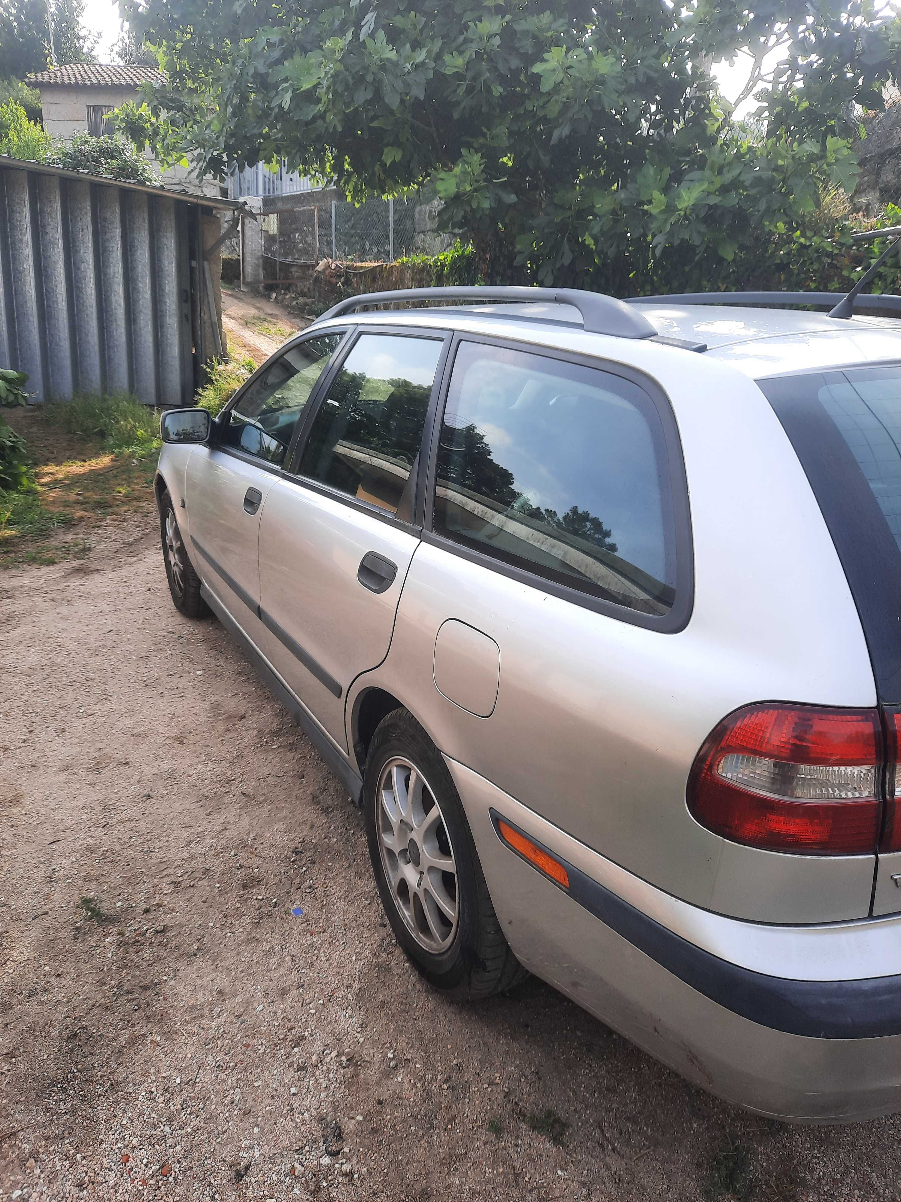 Volvo v40 1.6 2001 (ler descrição)