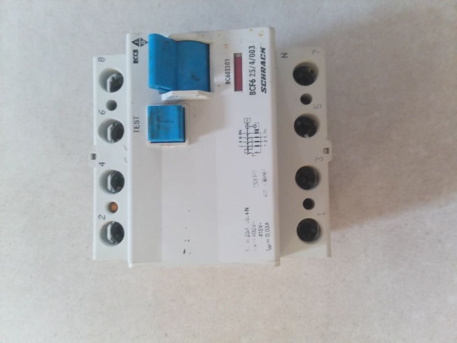 Wyłącznik Różnicowoprądowy  SCHRACK 25A 4P 30ma