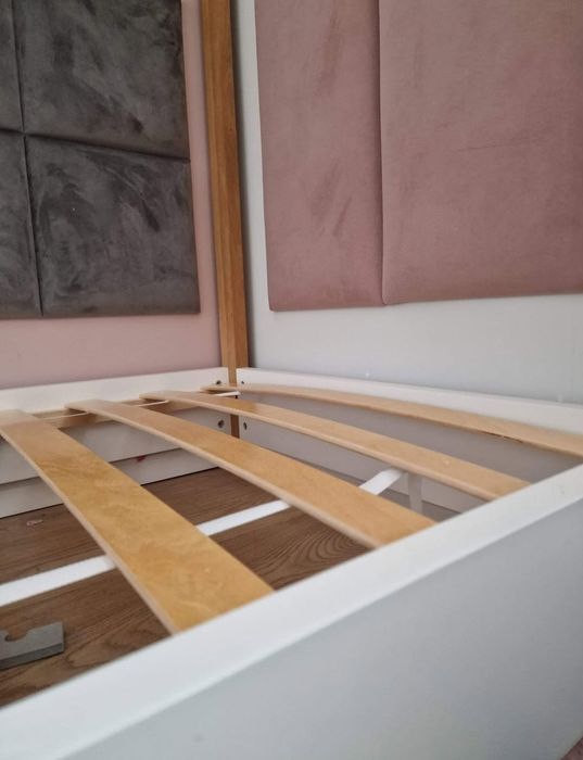 Łóżko drewniane dla dziecka w kształcie domku 160x80