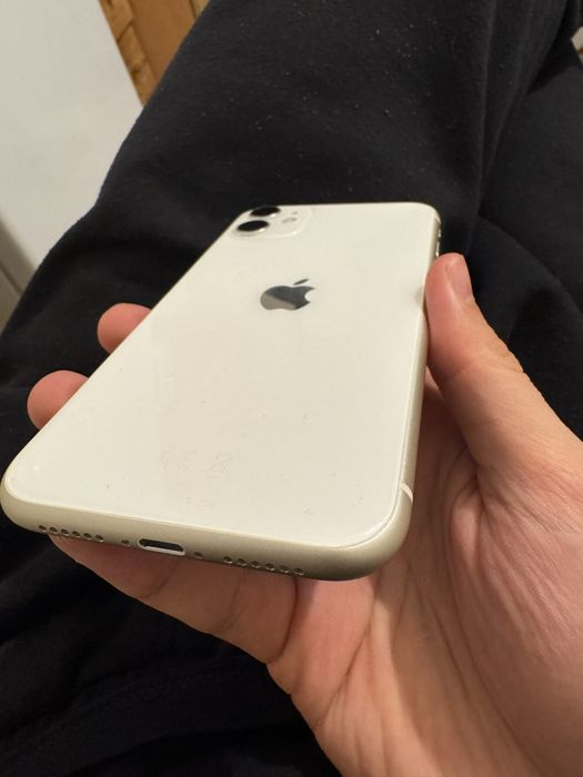 iPhone 11  64GB biały