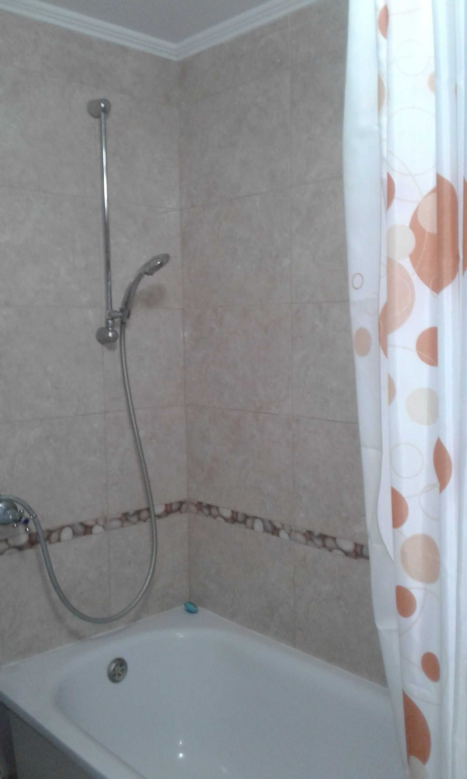 Центр 550 грн  Подобово та Погодинно