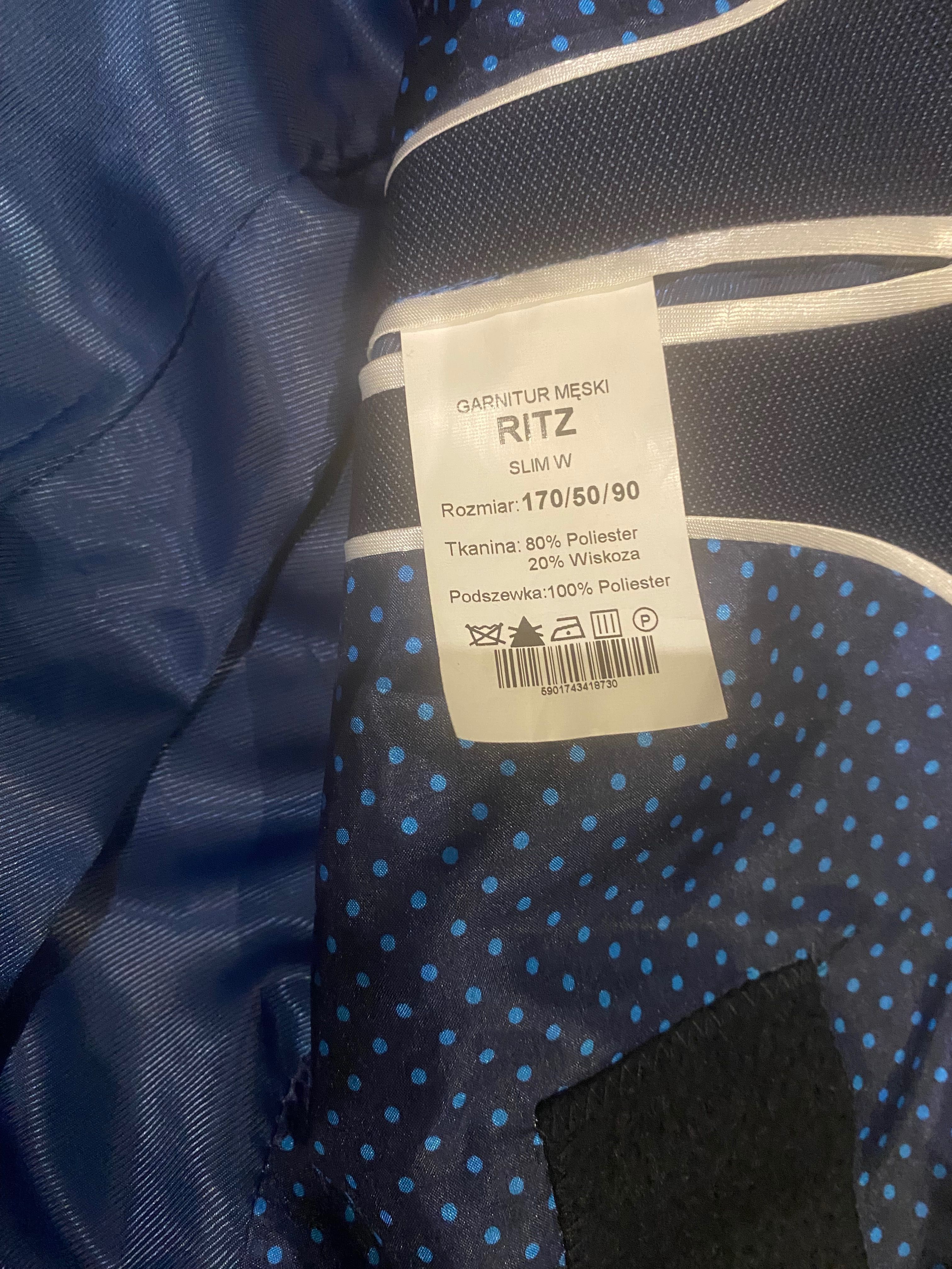 Garnitur granatowy plus koszula