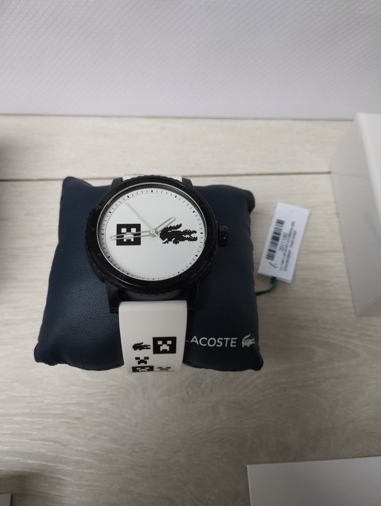Lacoste x Minecraft zegarek