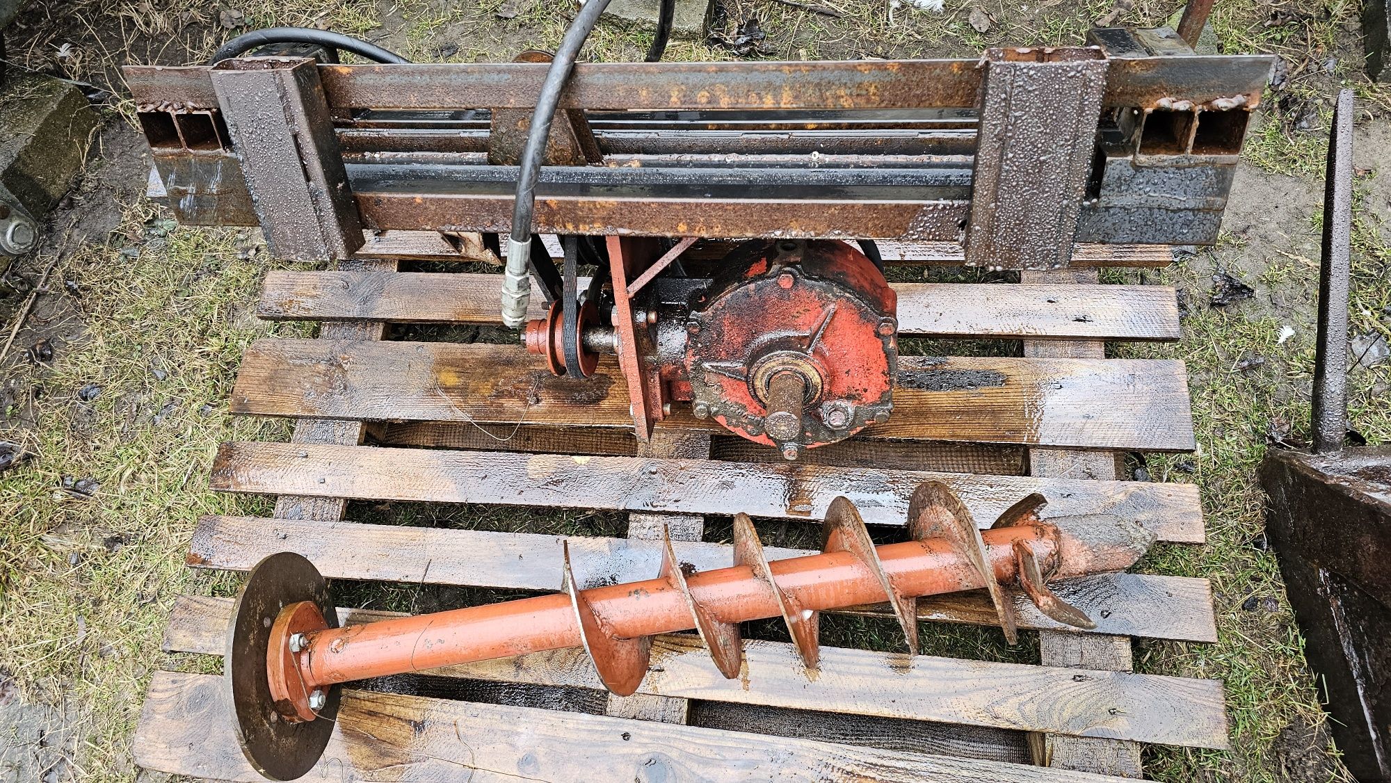 Wiertnica  hydrauliczna, otwornica ,przekładnia kątowa