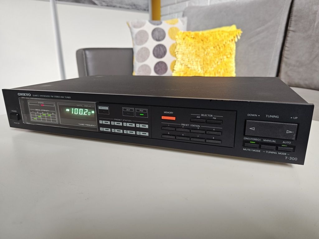 ONKYO T-300 tuner stereo HI-FI. 100% JAPAN, vintage.