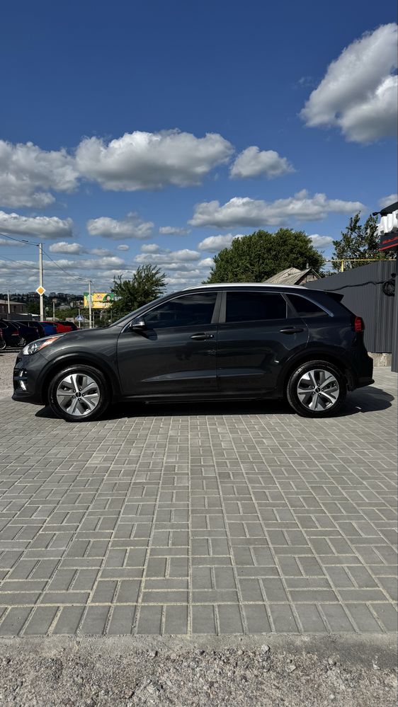 Електричний KIA NIRO КІА НІРО 2022 р 64кВт 450 запас ходу