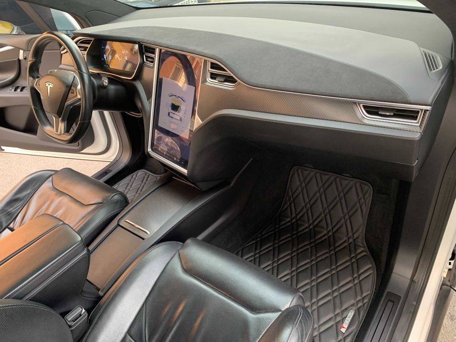 продам Tesla MODEL X 90D целая!