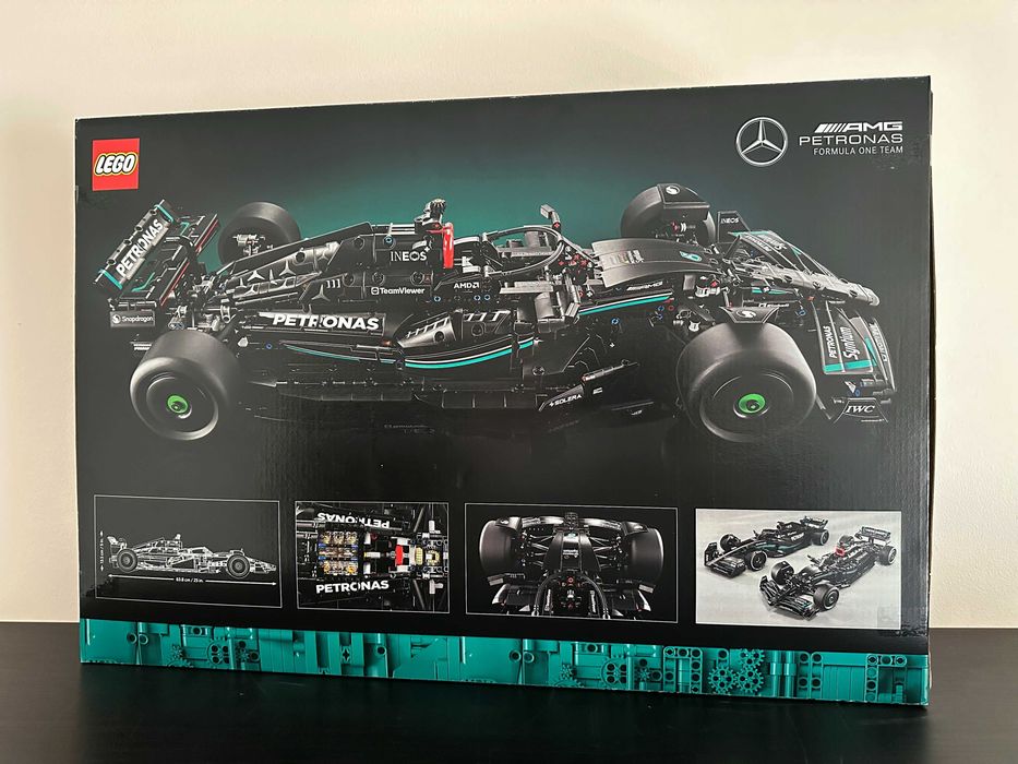 Lego Technic Mercedes-AMG F1 W14 E Performance