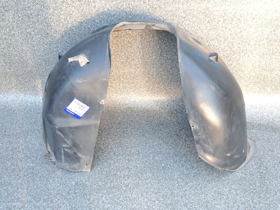 *Volvo S40 V50 04-12 nadkole prawy przód Oryginał Bardzo ładne