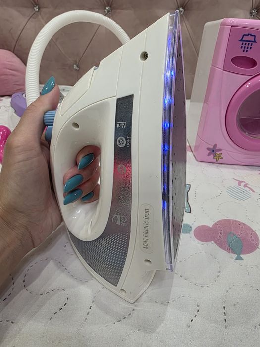 Игрушка  пылесос утюг стиральная машина