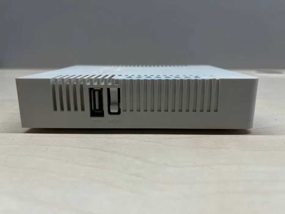 Роутер MikroTik hAP ac (RB962UiGS-5HacT2HnT) 2.4 и 5 ГГц AC MIMO 3x3