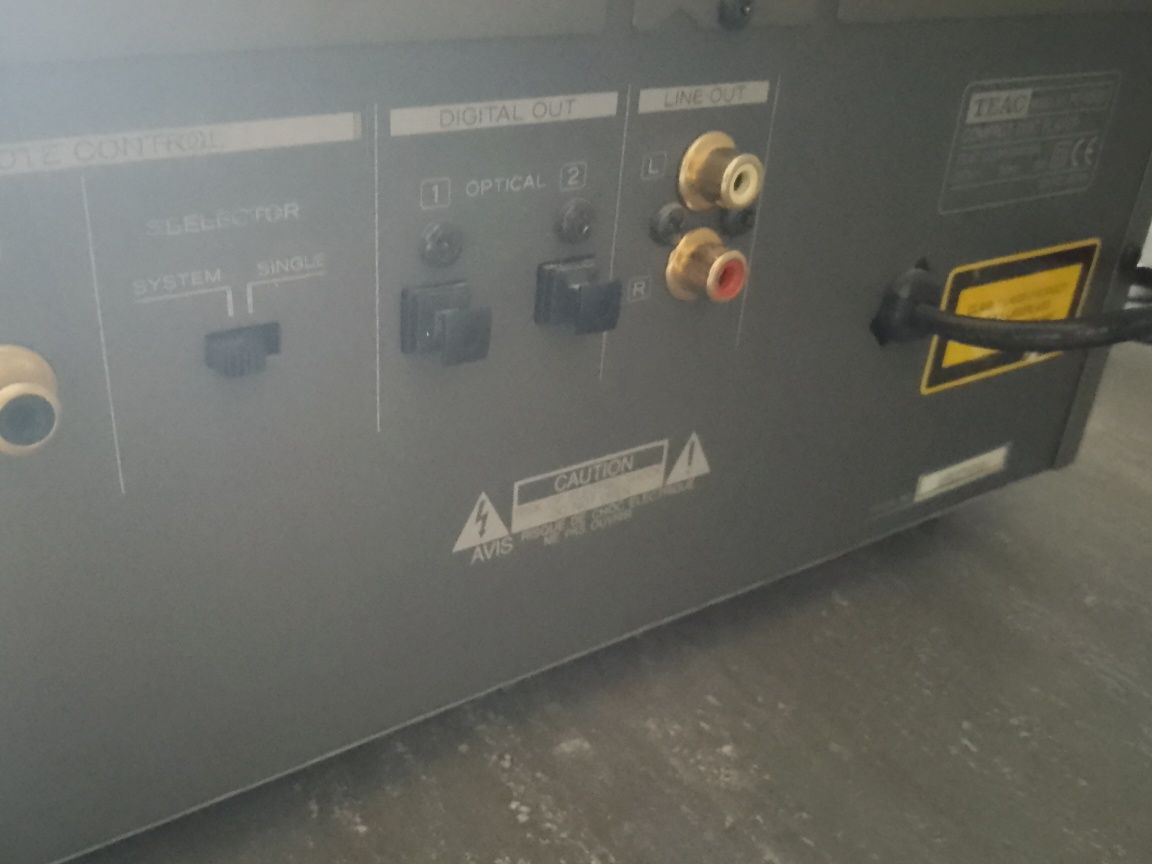 Odtwarzacz CD Teac 500