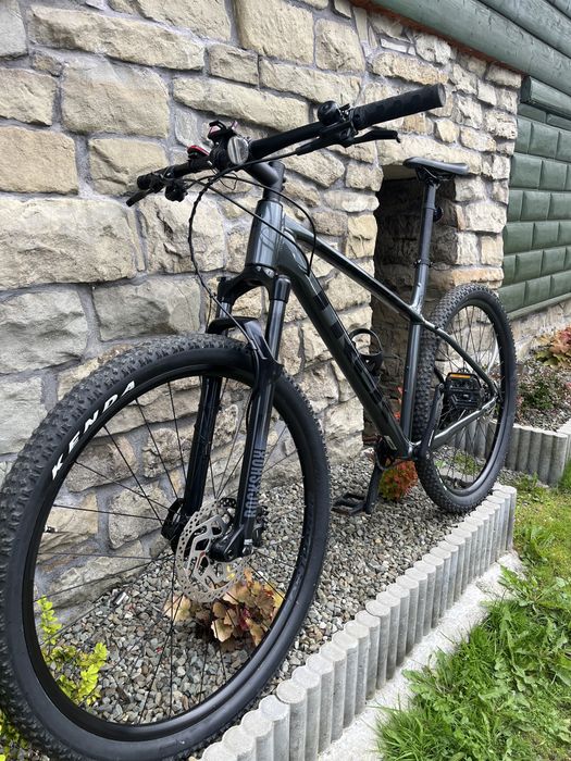 Rower Trek X Caliber 8 2021 rozmiar XL
