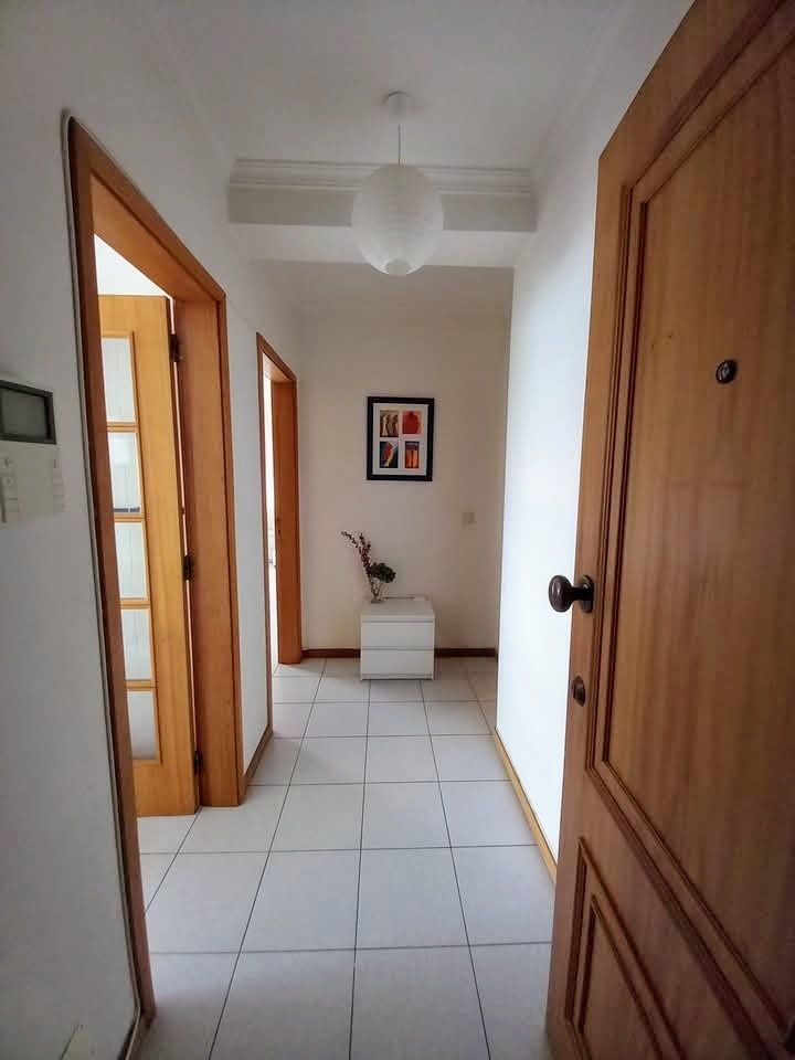 Quarto 200m da UA- T2 só p/ 2 men